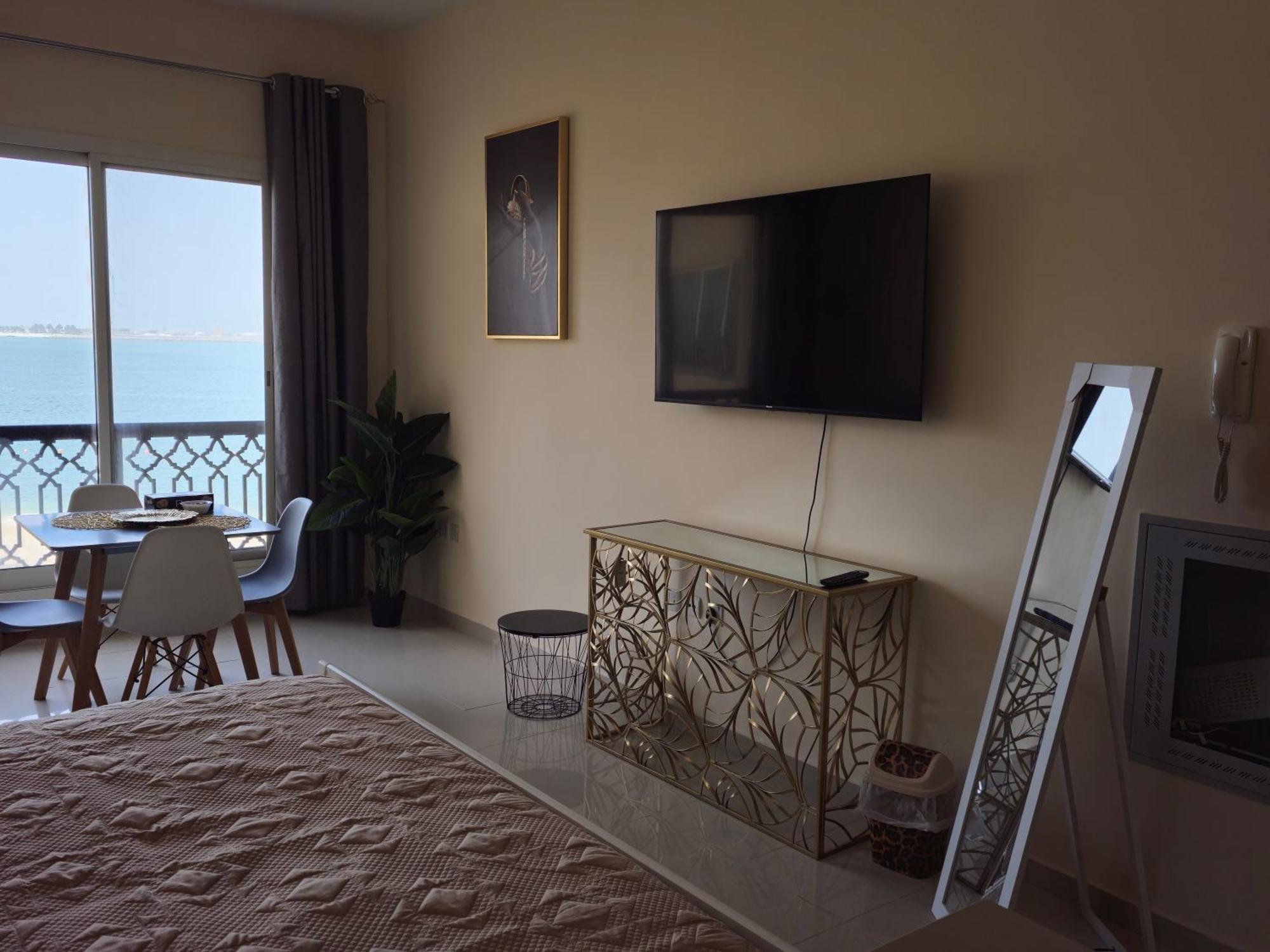 Dream Studio Panoramic Beach And Sea View Ra’s al-Chaima Exterior foto